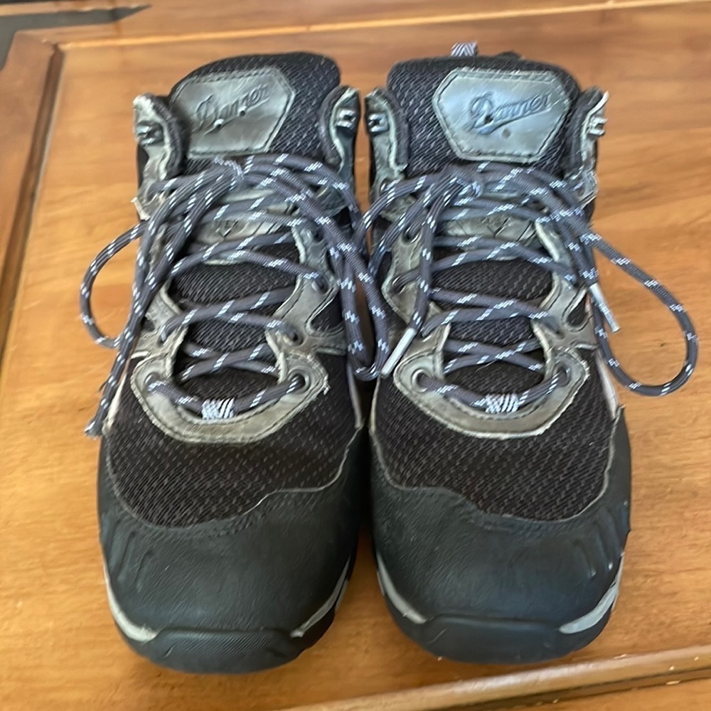 DANNER Springfield Boots Size 7.5